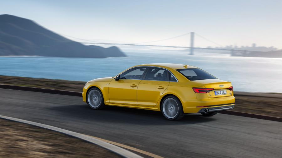  Audi A4 2.0 TFSI Quattro S-Line (B9) 2015 года  (WW) (фото 8 из 17)